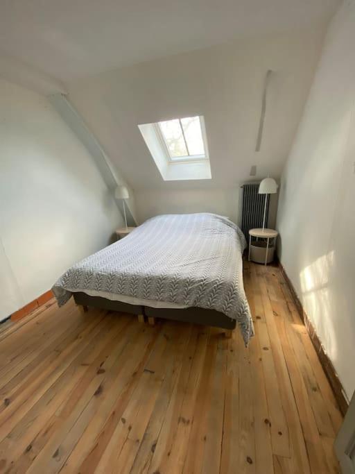 Maison Leocha Sablons-sur-Huisne Extérieur photo
