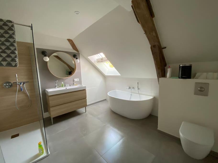 Maison Leocha Sablons-sur-Huisne Extérieur photo