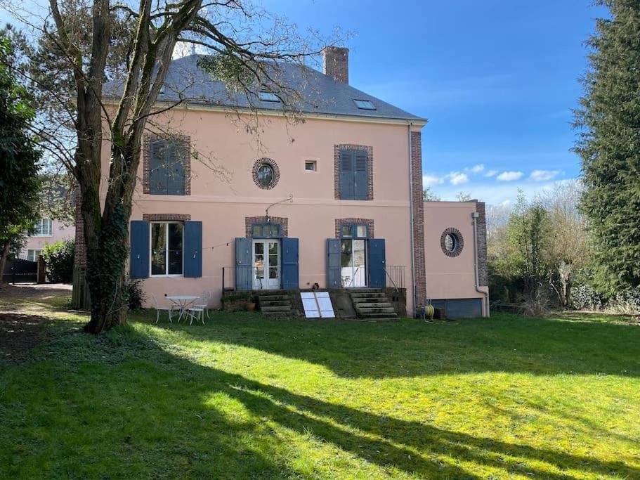 Maison Leocha Sablons-sur-Huisne Extérieur photo